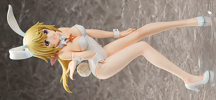 charlotte dunois bare leg bunny featured