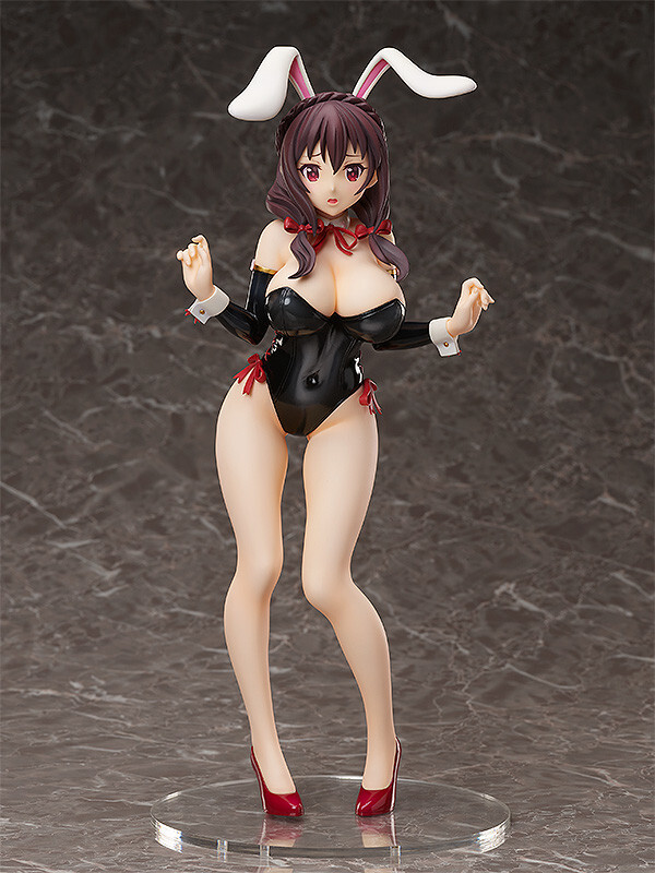 yunyun bare leg bunny freeing